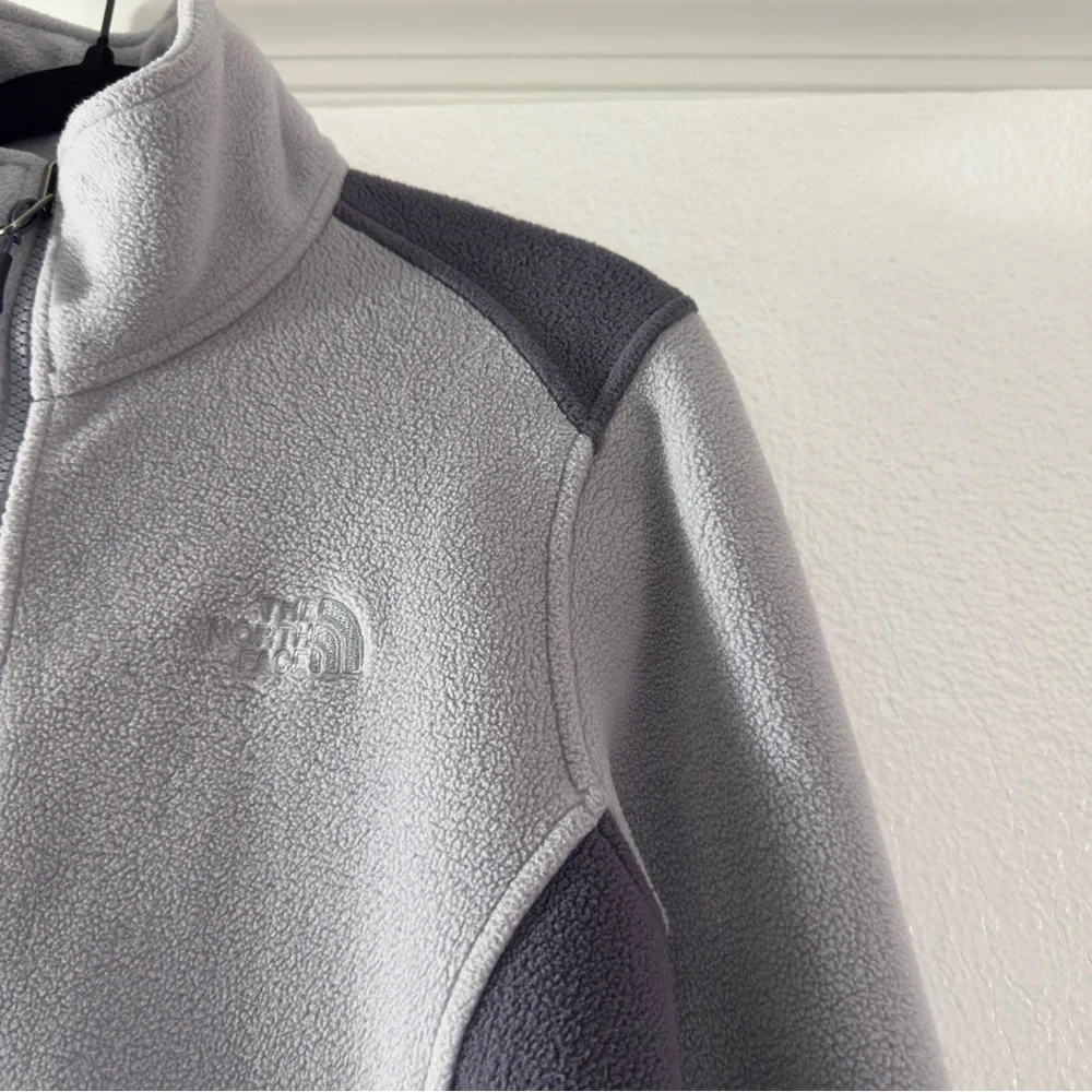 The North Face Full Zip Fleece Jacket Lilac Purple Colorblock Women Size Medium - Picture 3 of 11